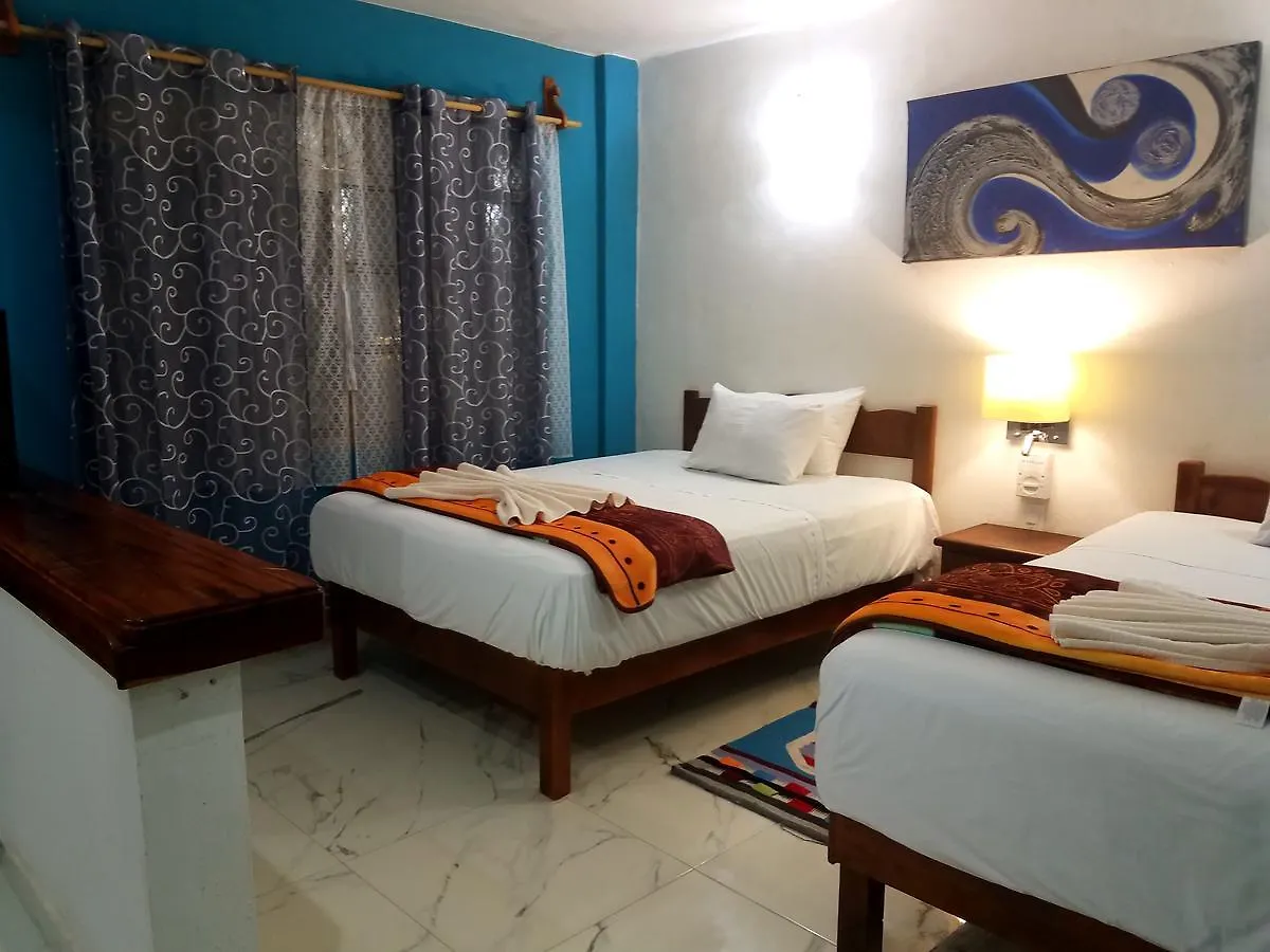 Hotel Mayahau Coba