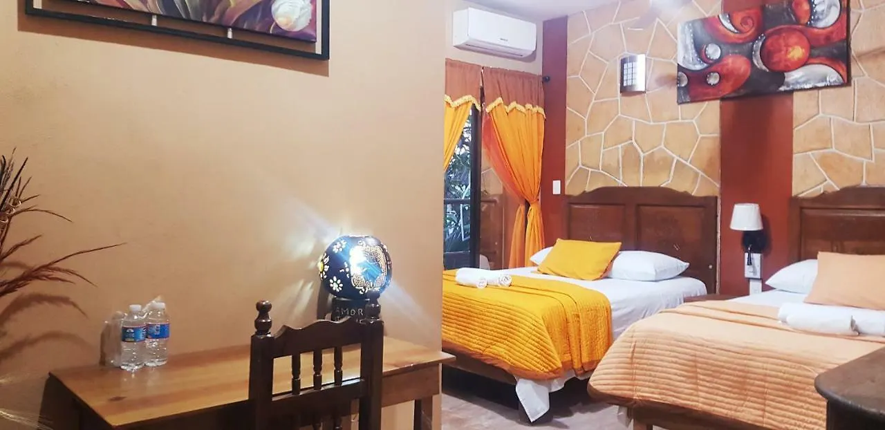 Hotel Mayahau Coba