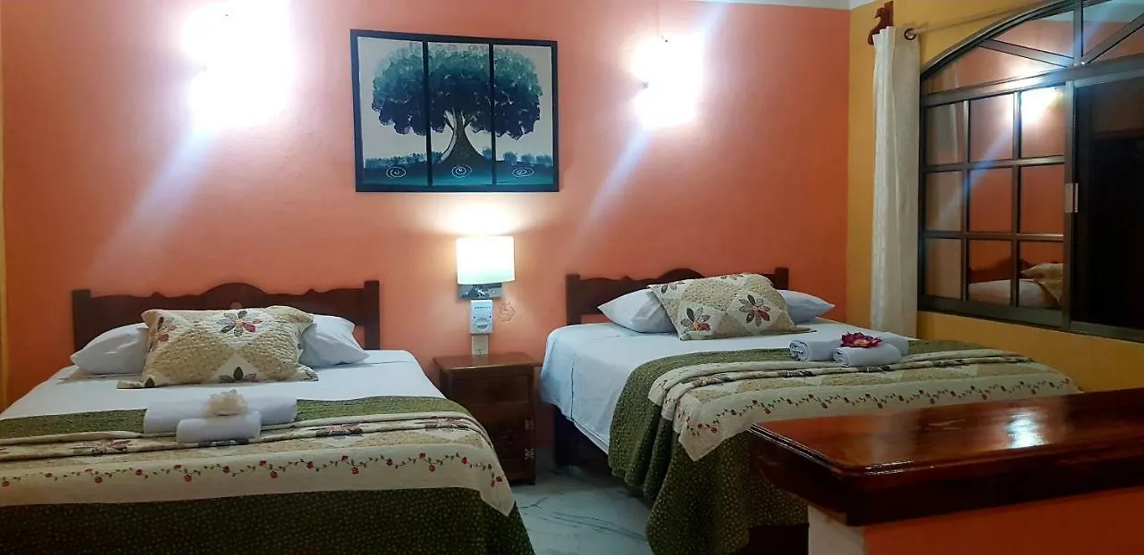 Hotel Mayahau Coba