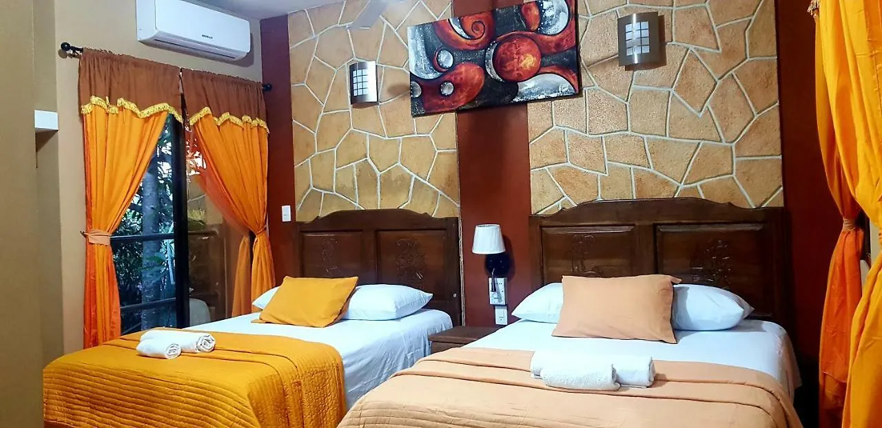 Hotel Mayahau Coba