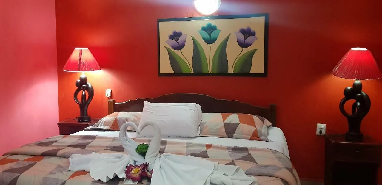 Hotel Mayahau Coba